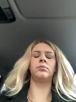 Love Bri online show from 10-30-25, 10:06