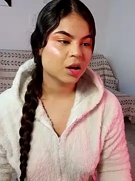 Cleo hills online show from 03-17-25, 02:01