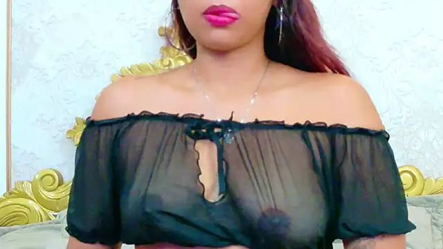 Snapshot of BellahColucci chatting on 09-10-25, 02:17 BellahColucci online show from 09-10-25, 02:17