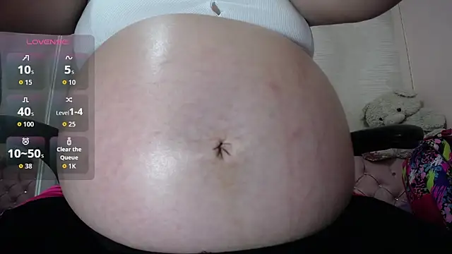 Snapshot of lauraguzman chatting on 10-03-25, 03:03 lauraguzman online show from 10-03-25, 03:03