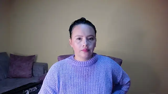 lauraguzman online show from 03-19-26, 02:48