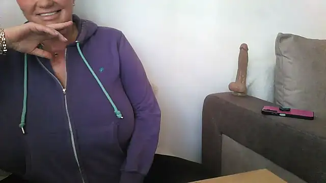 hotsierra4u online show from 03-04-26, 10:32