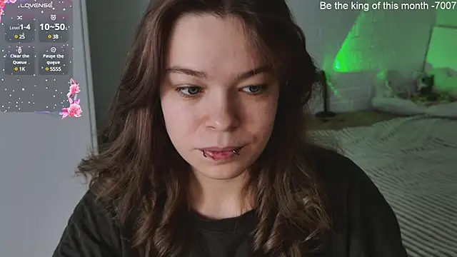 ValBae online show from 03-22-25, 11:53