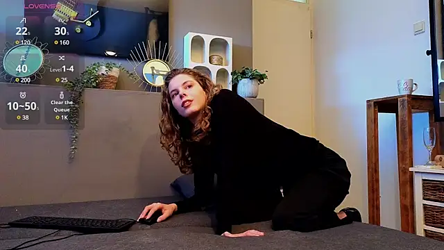 Snapshot of AyreenMoore chatting on 03-20-25, 12:53 AyreenMoore online show from 03-20-25, 12:53