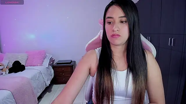 Tinylottie online show from 10-18-25, 11:05