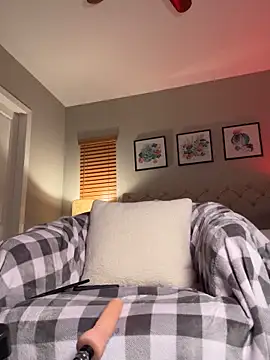 TinyMimi online show from 11-15-25, 12:52