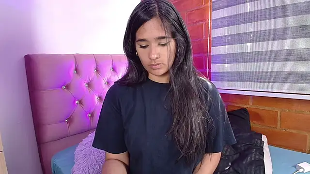 Maeena online show from 12-13-24, 03:43