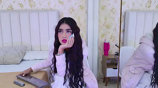 Mia-Monroe online show from 09-20-25, 07:37