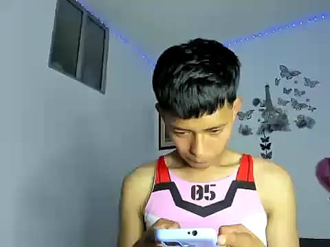 Snapshot of horny_pair chatting on 04-03-26, 01:58 horny pair online show from 04-03-26, 01:58