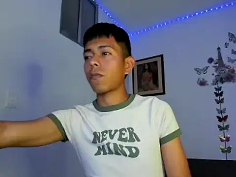 Snapshot of horny_pair chatting on 04-04-26, 07:22 horny pair online show from 04-04-26, 07:22