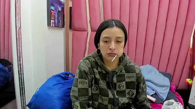 Snapshot of Sarah_Hornny chatting on 02-21-26, 03:51 Sarah Hornny online show from 02-21-26, 03:51