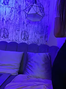 AbyThompson online show from 02-02-26, 12:04