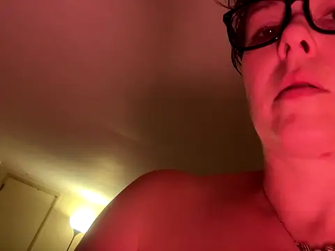 KatieBARBiE98 online show from 11-26-25, 11:06