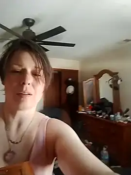 KatieBARBiE98 online show from 02-14-26, 03:53