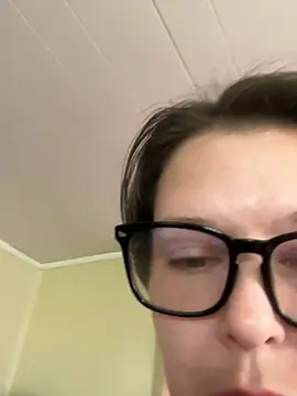 KatieBARBiE98 online show from 04-28-26, 04:56