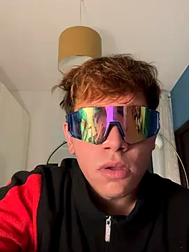 Snapshot of calleaaaa chatting on 11-09-25, 06:39 calleaaaa online show from 11-09-25, 06:39