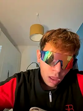 Snapshot of calleaaaa chatting on 11-12-25, 02:28 calleaaaa online show from 11-12-25, 02:28