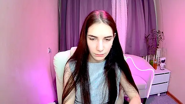 Snapshot of NikaStark_ chatting on 11-19-25, 07:36 NikaStark online show from 11-19-25, 07:36