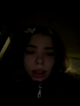 Snapshot of pantyless chatting on 11-23-25, 01:16 pantyless online show from 11-23-25, 01:16