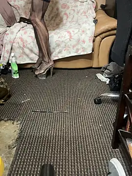 Snapshot of UtopianMisfit1 chatting on 02-09-26, 05:22 UtopianMisfit1 online show from 02-09-26, 05:22