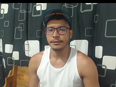 CharlesLeeRay online show from 11-09-25, 04:44