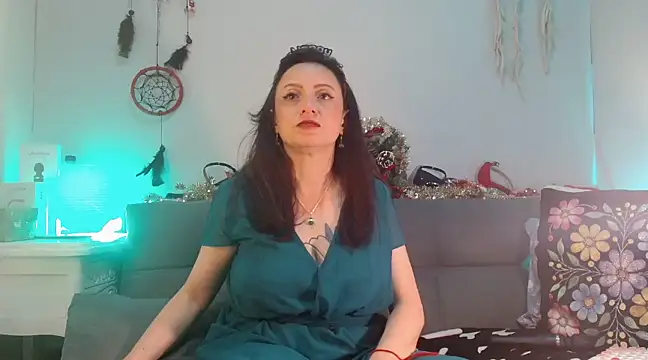 Snapshot of catalinamommyx chatting on 12-31-24, 10:37 catalinamommyx online show from 12-31-24, 10:37