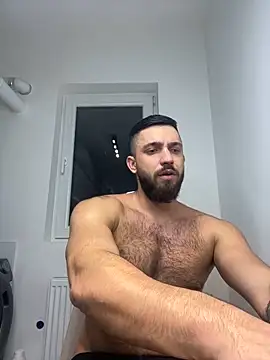 Snapshot of LoveIsBlind_ chatting on 12-01-24, 10:32 LoveIsBlind online show from 12-01-24, 10:32