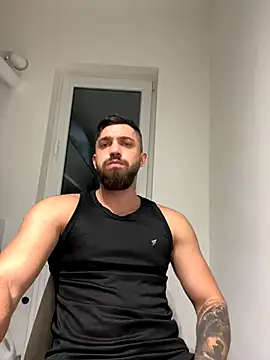 Snapshot of LoveIsBlind_ chatting on 12-04-24, 02:31 LoveIsBlind online show from 12-04-24, 02:31