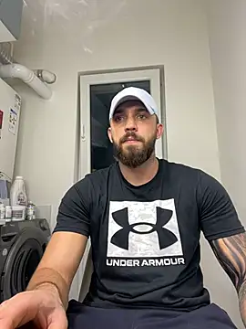 Snapshot of LoveIsBlind_ chatting on 12-22-24, 08:03 LoveIsBlind online show from 12-22-24, 08:03