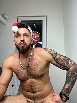 Snapshot of LoveIsBlind_ chatting on 12-24-24, 10:28 LoveIsBlind online show from 12-24-24, 10:28