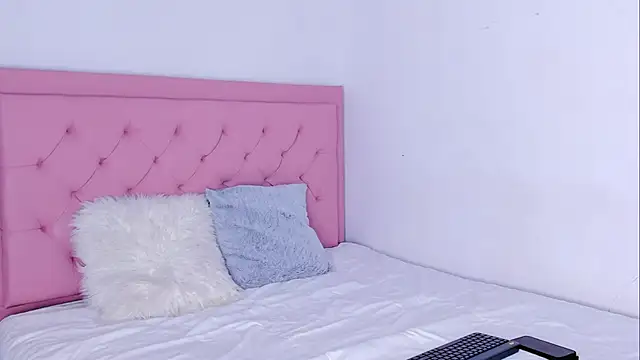 Snapshot of _violetadulce chatting on 10-30-25, 09:59 violetadulce online show from 10-30-25, 09:59