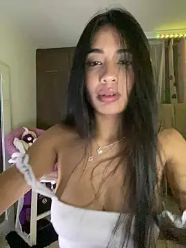 Snapshot of lina_pink chatting on 03-20-25, 12:30 lina pink online show from 03-20-25, 12:30