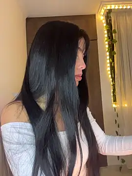 lina pink online show from 02-08-26, 04:16