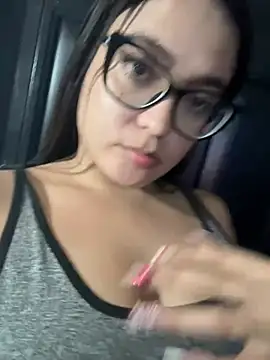 Snapshot of Karla-sexy01 chatting on 02-25-25, 02:47 Karla-sexy01 online show from 02-25-25, 02:47