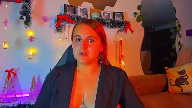 Snapshot of evy_orange1 chatting on 12-16-25, 12:37 evy orange1 online show from 12-16-25, 12:37