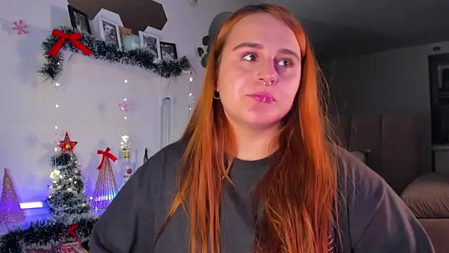 Snapshot of evy_orange1 chatting on 01-09-26, 02:14 evy orange1 online show from 01-09-26, 02:14