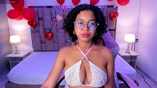 MilaHall  online show from 02-11-25, 03:40