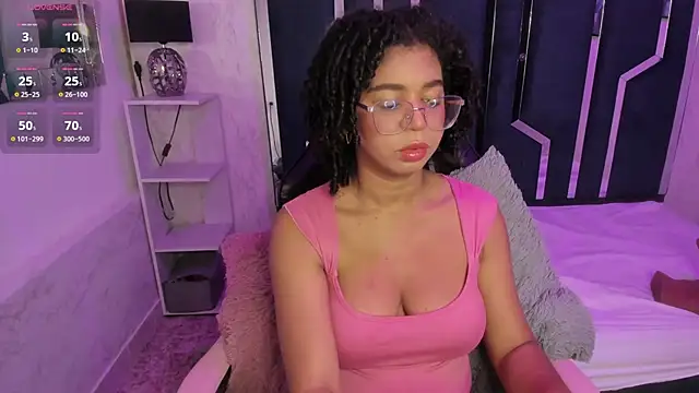 Snapshot of MilaHall_ chatting on 02-23-26, 04:43 MilaHall online show from 02-23-26, 04:43