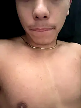 ilov3bigbootylatinas online show from 10-04-25, 07:56