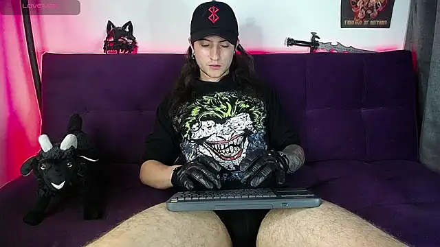 Snapshot of blckwolf_6 chatting on 01-08-25, 11:30 blckwolf 6 online show from 01-08-25, 11:30