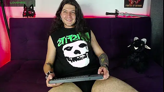 Snapshot of blckwolf_6 chatting on 01-22-25, 04:55 blckwolf 6 online show from 01-22-25, 04:55