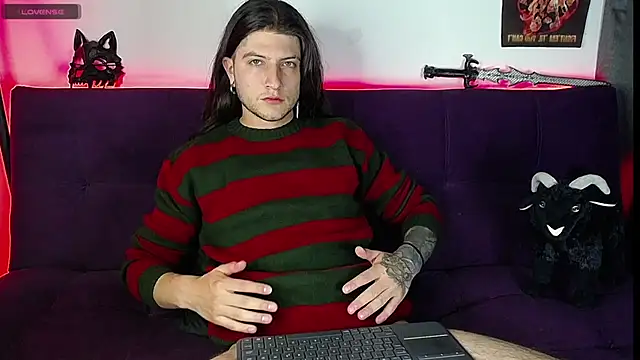 Snapshot of blckwolf_6 chatting on 01-23-25, 02:55 blckwolf 6 online show from 01-23-25, 02:55