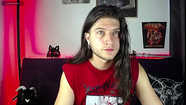 Snapshot of blckwolf_6 chatting on 01-28-25, 03:35 blckwolf 6 online show from 01-28-25, 03:35