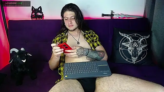 Snapshot of blckwolf_6 chatting on 03-04-25, 12:39 blckwolf 6 online show from 03-04-25, 12:39