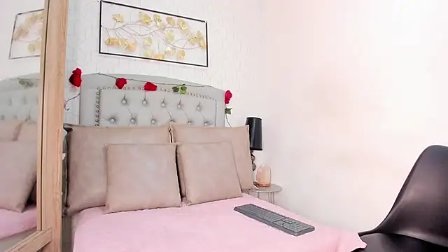 Katalella murillo online show from 02-28-25, 03:26