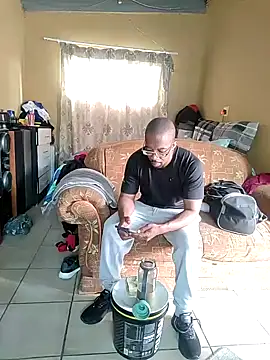 Snapshot of Sgeme325is chatting on 12-24-24, 09:50 Sgeme325is online show from 12-24-24, 09:50