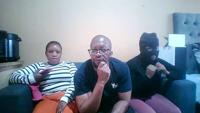 Snapshot of Sgeme325is chatting on 04-01-26, 09:32 Sgeme325is online show from 04-01-26, 09:32