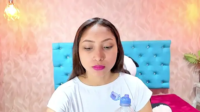 MadelineDoll online show from 04-28-26, 02:11