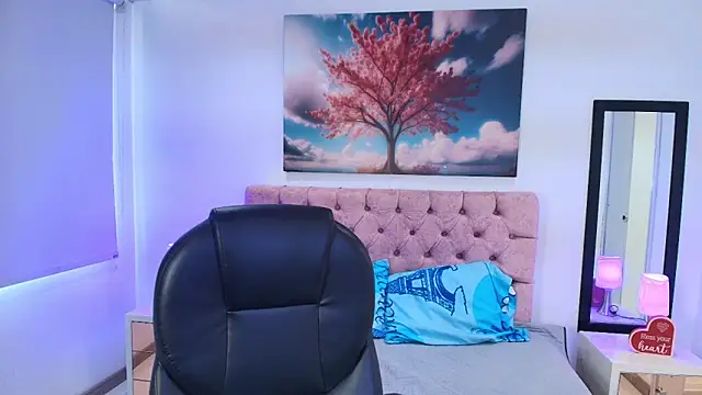 Emma monserrat online show from 01-09-26, 07:26