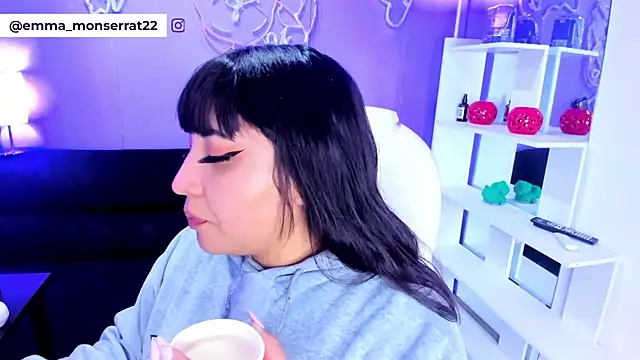 Emma monserrat online show from 04-02-26, 11:19